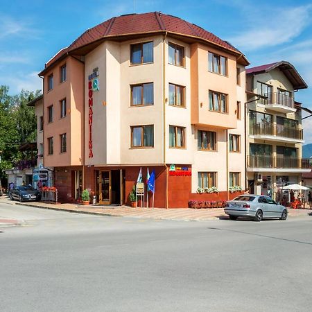 ולינגראד Family Hotel Romantika מראה חיצוני תמונה